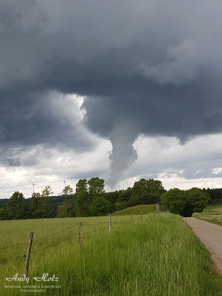 Tornado (bestätigt) über Hürtgenwald-Raffelsbrand am 27.05.2016 